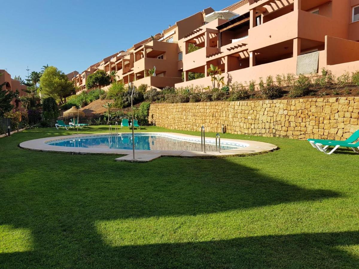 Ample Luxury Apart Fancy Marbella Golf & Padel ภายนอก รูปภาพ