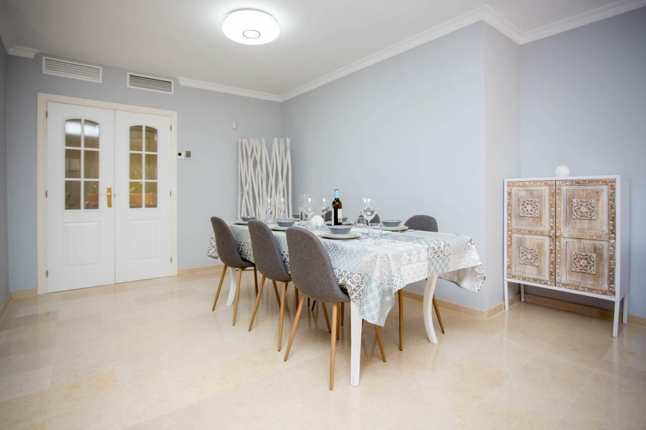 Ample Luxury Apart Fancy Marbella Golf & Padel ภายนอก รูปภาพ