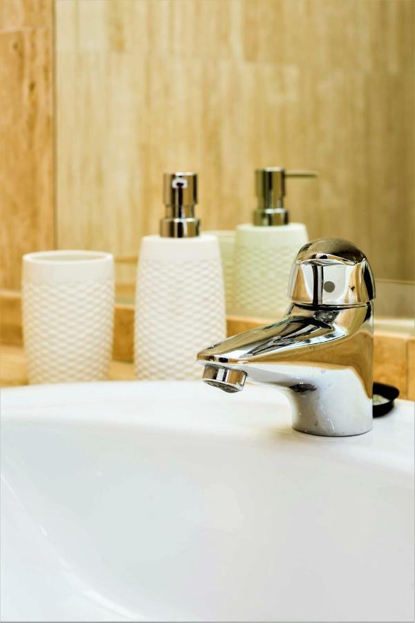Ample Luxury Apart Fancy Marbella Golf & Padel ภายนอก รูปภาพ